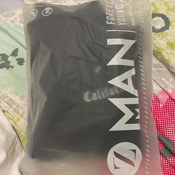 Joggers - Picture 3 of 4